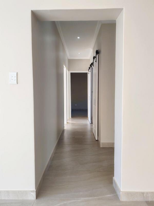 To Let 3 Bedroom Property for Rent in Walmer Estate Western Cape